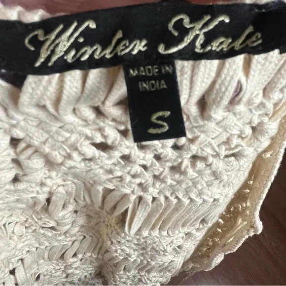 Winter Kate Gypsy Rose Natural Macrame Crochet Boho Fringe Vest — Small - Picture 9 of 12